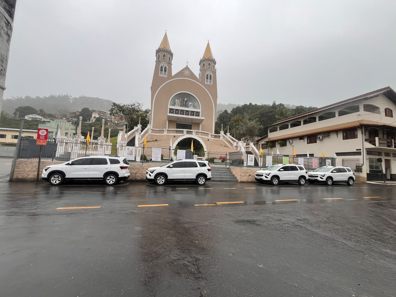 Imagem da notícia: Frota da Saúde Municipal ganha reforço com quatro novos veículos